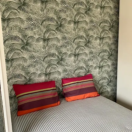 Maison Moderne Et Confortable - Proche De La Semesterbostad