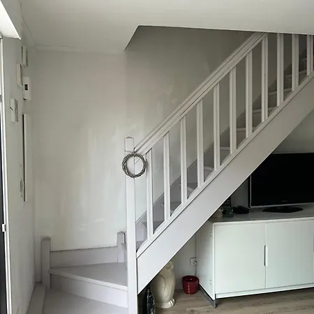 Maison Moderne Et Confortable - Proche De La