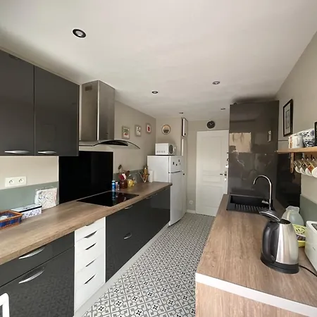 Hébergement de vacances Maison Moderne Et Confortable - Proche De La *